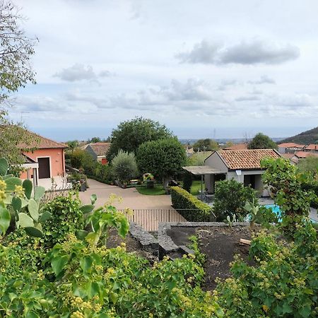 La Casa dell'Alloro Zafferana Etnea Esterno foto