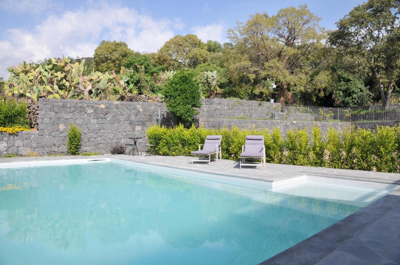 La Casa dell'Alloro Zafferana Etnea Esterno foto