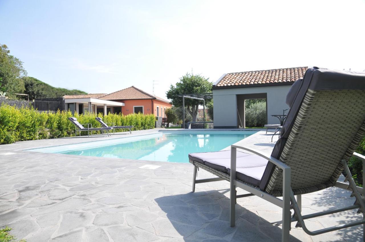 La Casa dell'Alloro Zafferana Etnea Esterno foto