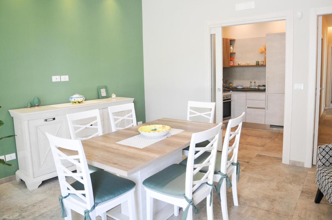 La Casa dell'Alloro Zafferana Etnea Esterno foto