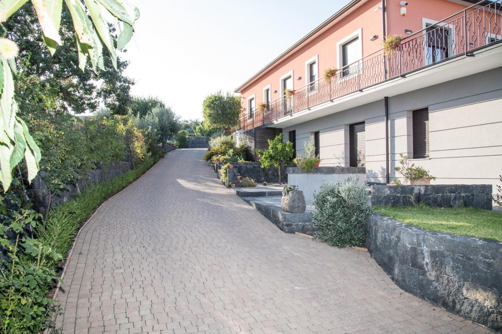 La Casa dell'Alloro Zafferana Etnea Esterno foto