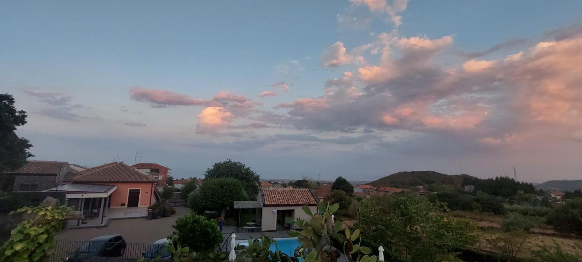 La Casa dell'Alloro Zafferana Etnea Esterno foto